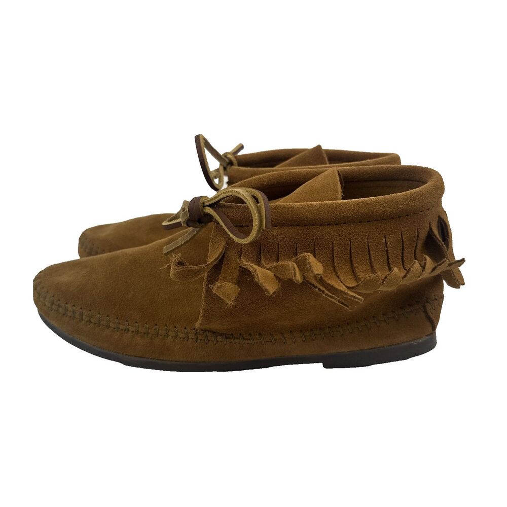 Minnetonka Classic Fringe Boot Hardsole 682 Brown Suede Ankle Lace Tie Women 8.5